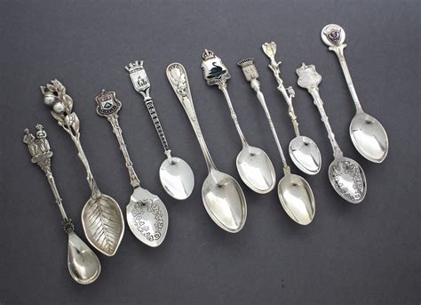 case has 20 <b>spoons</b> from Tasmania, Europe & Pacific Islands. . Souvenir spoon price guide
